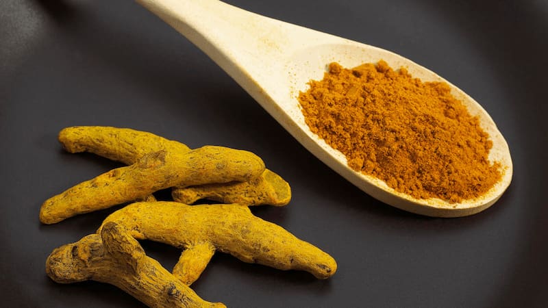 تصویر 3 از پودر زردچوبه اصل با رنگ طلایی و عطر خالص